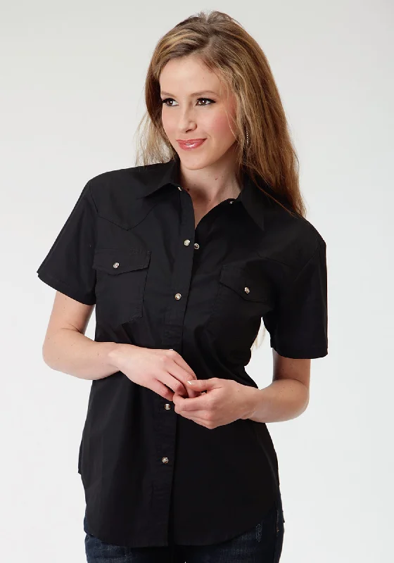 Relaxed Layers Roper Basics Ladies Black 100% Cotton Solid Poplin S/S Shirt