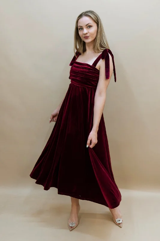 Functional Layers Kenzie Velvet Midi Dress - Wine