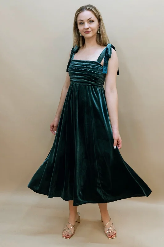 Classic Pieces Kenzie Velvet Midi Dress - Hunter Green