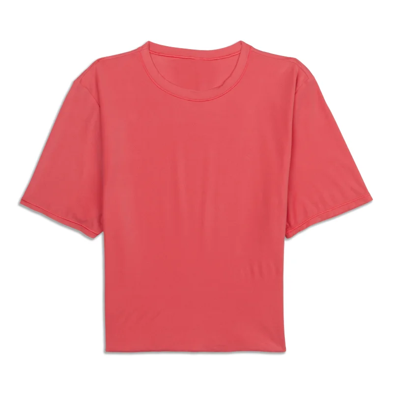 Wundermost Ultra-Soft Crewneck Cropped T-Shirt - Resale