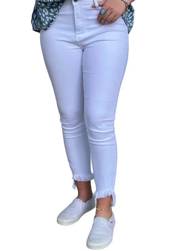 Crop Mid Rise Jeans In White